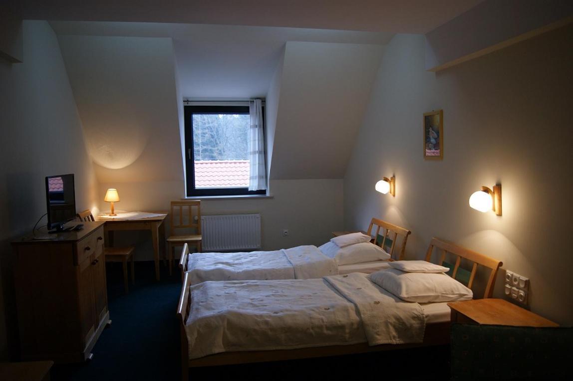 Pan Dom Pracy Tworczej W Wierzbie Wierzba Extérieur photo